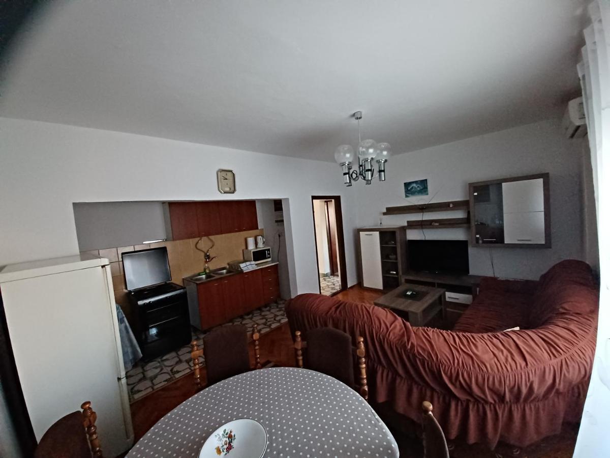 Apartment Boris Senj  Eksteriør billede