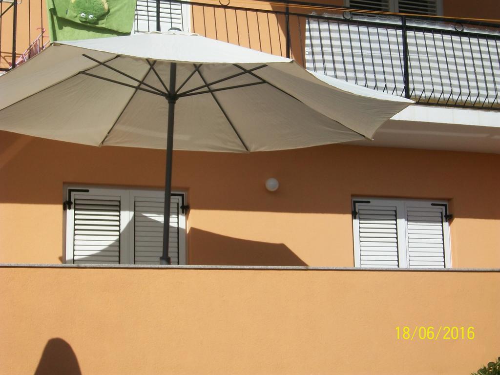 Apartment Boris Senj  Eksteriør billede