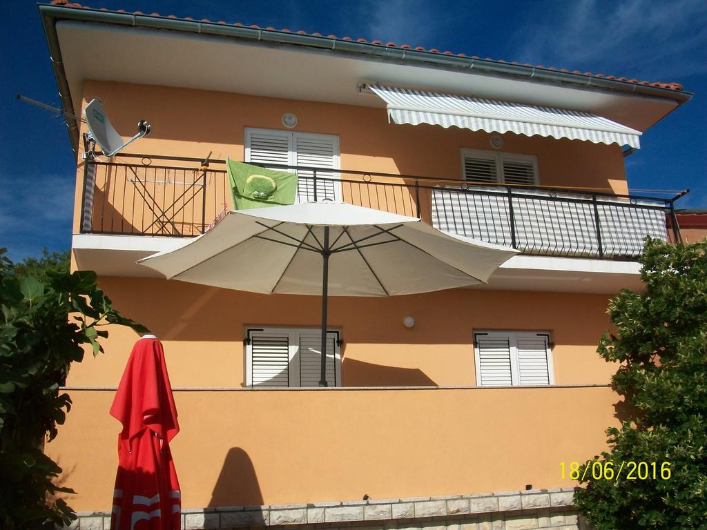 Apartment Boris Senj  Eksteriør billede